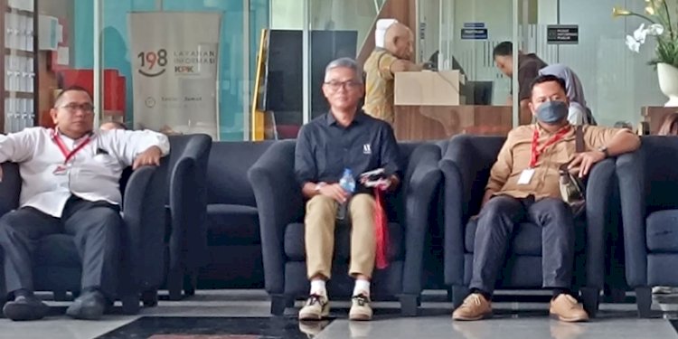 Mantan Komisioner KPU RI, Wahyu Setiawan (kemeja warna hitam)/RMOL