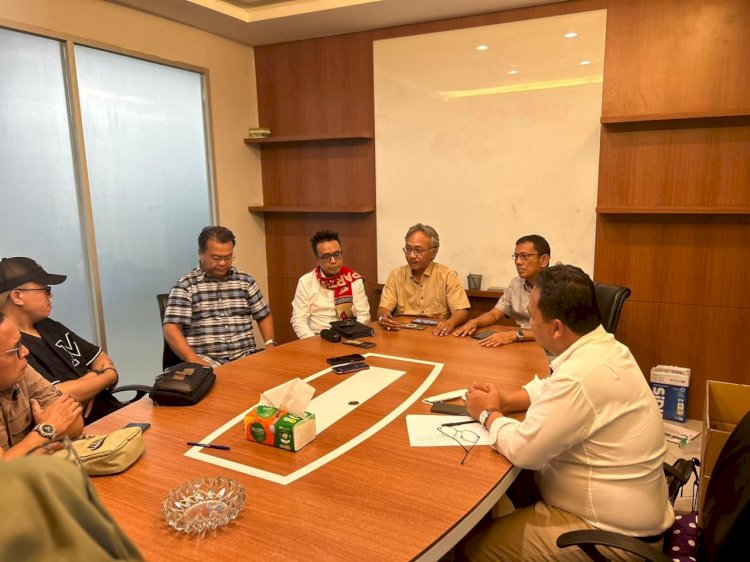 PT Sinergi Tharada saat jumpa pers terkait konsesi KSO Pelabuhan Ferry Internasional Batam Center/Ist