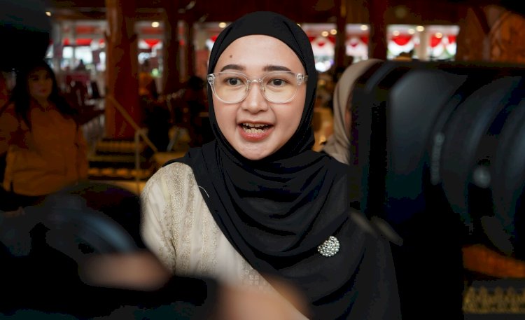 Ketua TP PKK Kabupaten Kediri Eriani Annisa Hanindhito di ajang festival anak sholeh/RMOLJatim