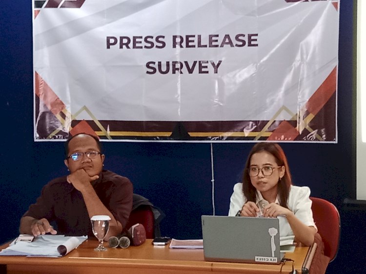 WE Institut sedang membeberkan hasil surveinya di hotel Merdeka kota Madiun/RMOLJatim