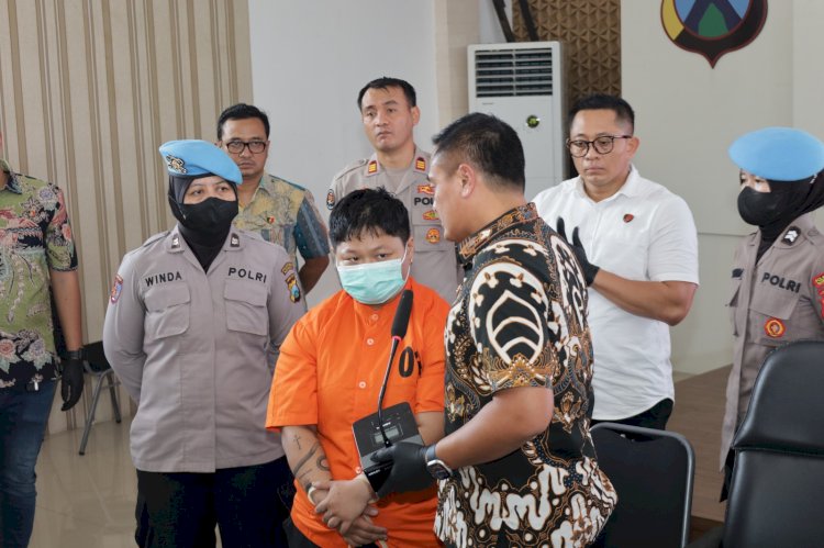 Pelaku yang diamankan polisi 
