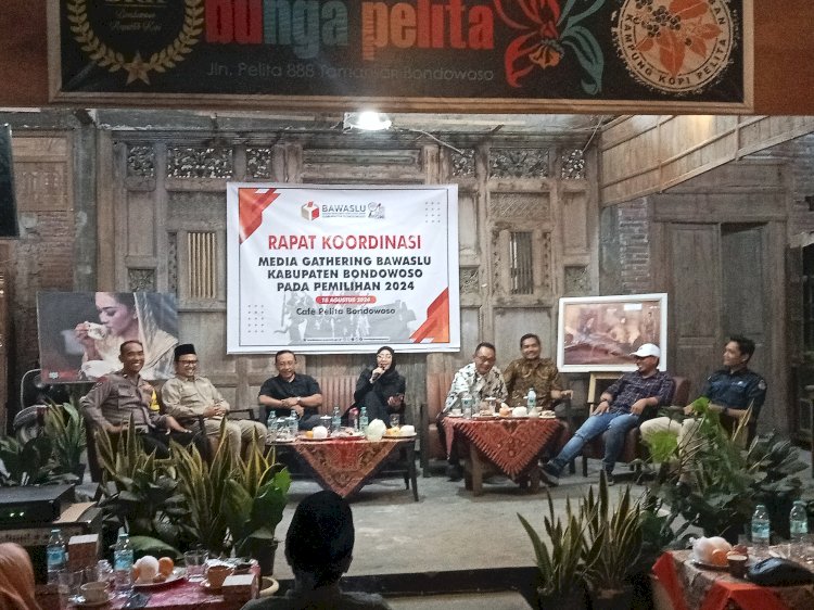 Foto : Media gathering Bawaslu Bondowoso