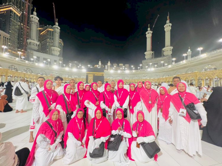 Jemaah Umrah yang diberangkatkan dari Ladima tour travel/RMOLJatim