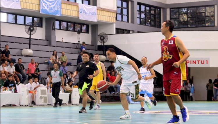 Wali Kota Eri membuka kompetisi Piala Walikota Heroes City League East Java 2024/ist