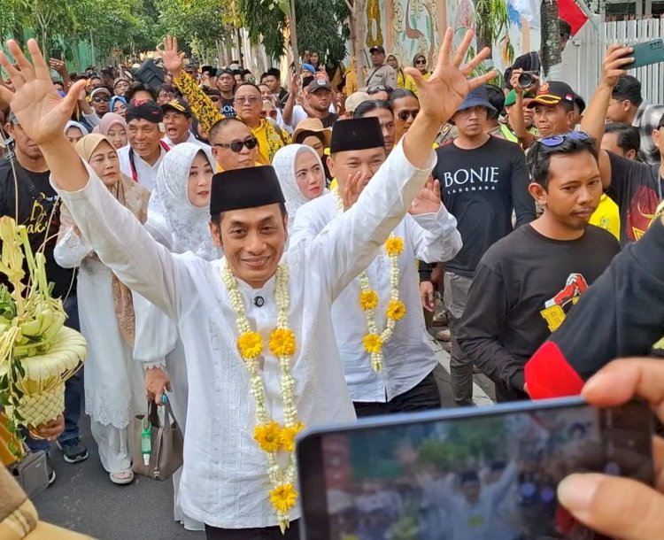 Bonie Bagus saat mendaftar di KPU Kota Madiun/RMOLJatim