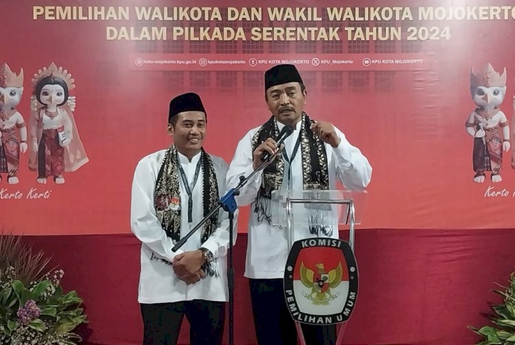 Pasangan calon (Paslon) walikota dan wakil walikota Mojokerto, Junaidi Malik (kiri) dan Chusnun Amin (Gus Juned-Mas Amin) saat mendaftar di Pilwali Kota Mojokerto/ist
