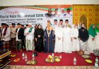 Hadiri Deklarasi Dukungan dari Akromy Jatim, Khofifah Terima Naskah Quran Kuno Berusia 700 Tahun