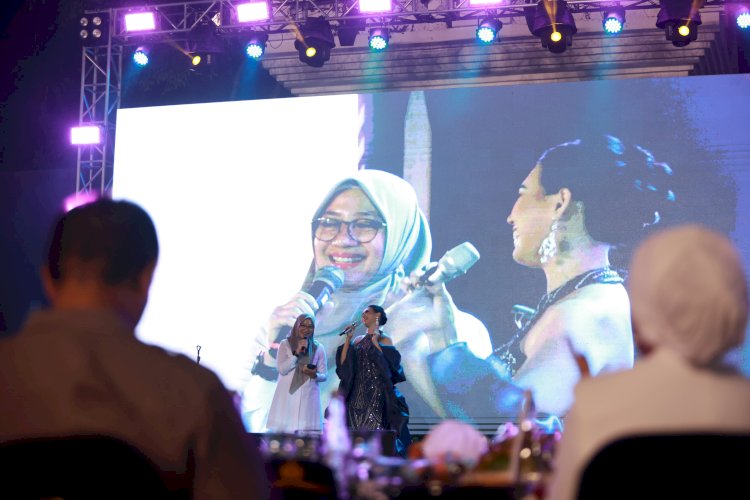 Bupati Ipuk saat menghadiri  Anugerah Musik Banyuwangi yang digelar di Gesibu Blambangan/Humas Pemkab Bwi