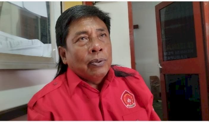 Achmad Khoirul Farid, saat mendatangi Kantor KPU Jember/RMOLJatim