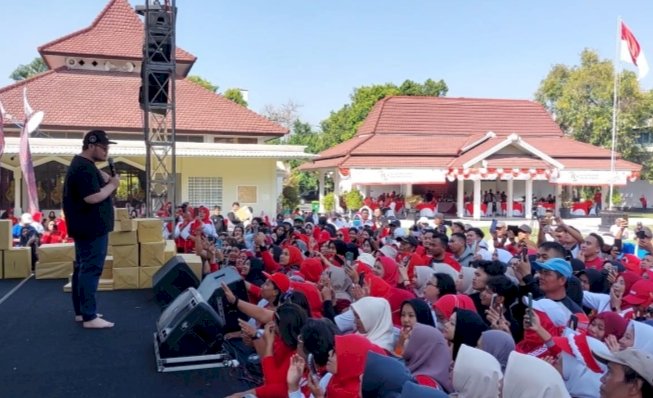 Bupati Kediri Hanindhito Himawan Pramana saat menghadiri gebyar kemerdekaan/RMOLJatim