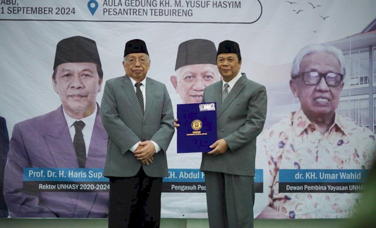 Pengukuhan Prof Haris Supratno sebagai Rektor Unhasy periode 2024-2028/Ist