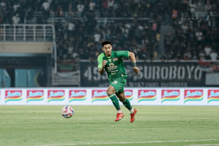 Malik Risaldi mencetak brace di laga melawan Persis Solo/Persebaya