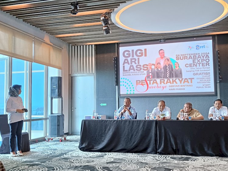 Konferensi pers pesta rakyat di Surabaya bersama jajaran RRI