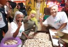 Dengarkan Keluhan Pedagang, Khofifah Dicurhati Soal Banjir di Pasar Pabean