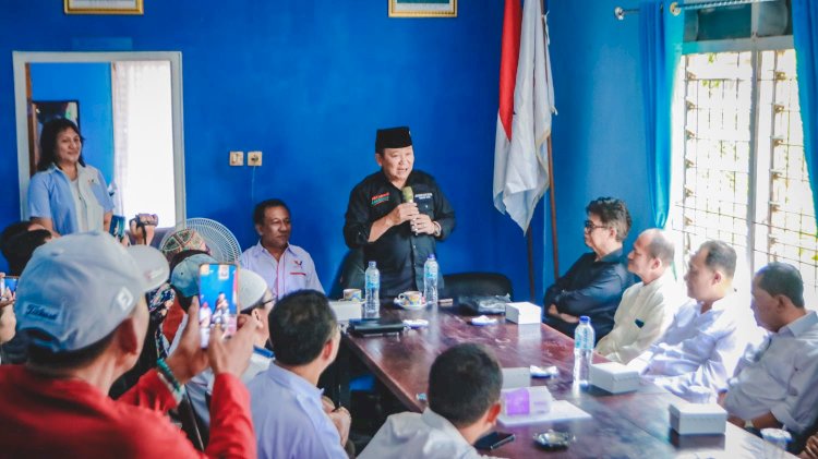 Pasangan Calon Petahana, Hendy Siswanto-Gus Firjaun saat menghadiri Deklarasi dukungan dari Perindo/Ist 