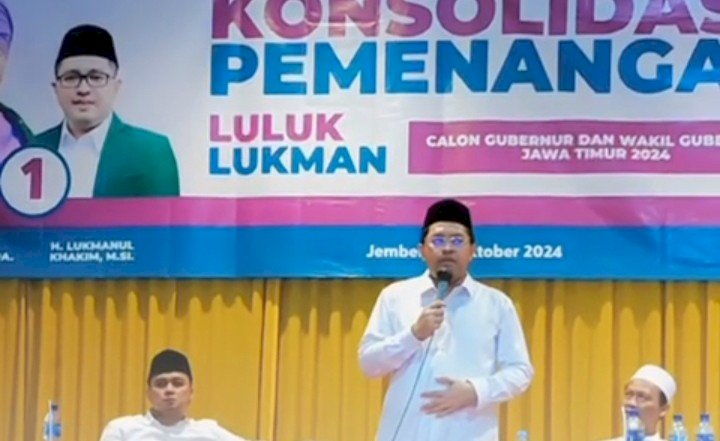 Lukmanul Khakim, Cawagub Jatim nomor 1, saat safari kampanye di Jember/RMOLJatim