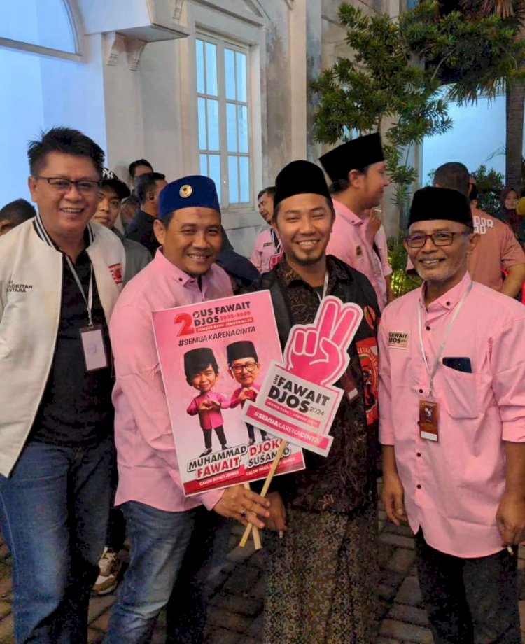 Kuationo musri bersama relawan 02 lainnya, saat menggelar aksi (IST)