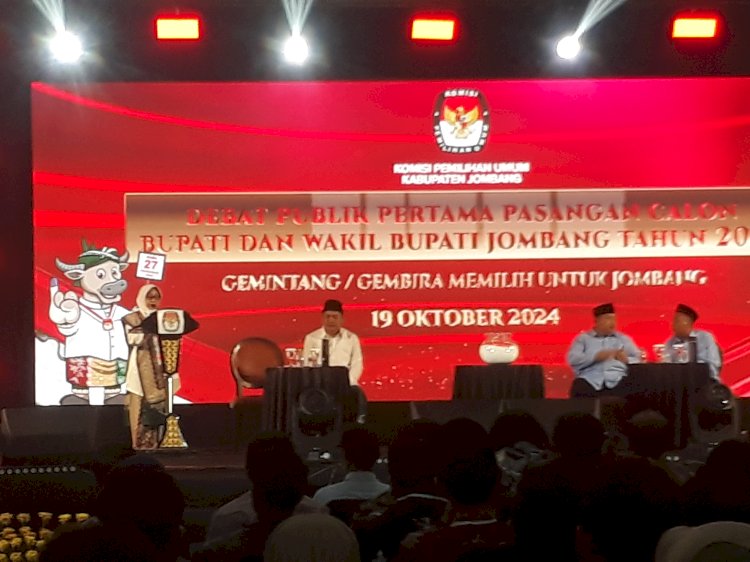    Debat pertama di hotel Yusro Munjidah ulas keberhasilan