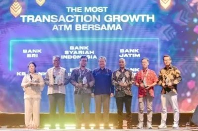 Bank Jatim raih penghargaan di ajang ATM Bersama Award 2024/Ist