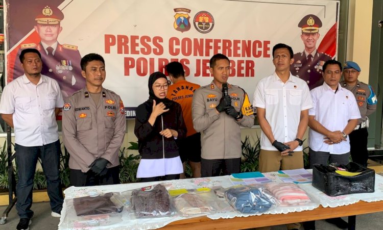 Kapolres Jember AKBP Bayu Pratama Gubunagi saat memberikan keterangan pers/RMOLJatim