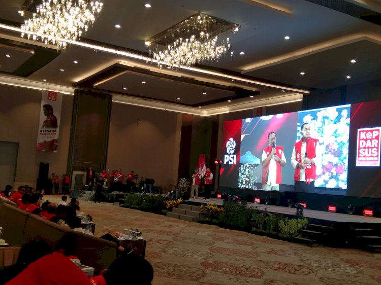 Teks foto: Eri-Armuji menghadiri acara Kopdarsus Spektakuler/RMOLJatim
