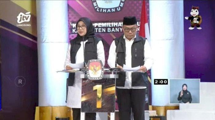 Pasangan Ipuk-Mujiono saat mengikuti debat publik pertama Calon Bupati yang digelar oleh Komisi Pemilihan Umum (KPU) Banyuwangi/Ist