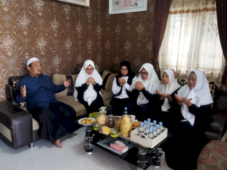 Ustad Andi Hidayat ajak warga lanjutkan Ipuk Fiestiandani-Mujiono demi kemajuan Banyuwangi 