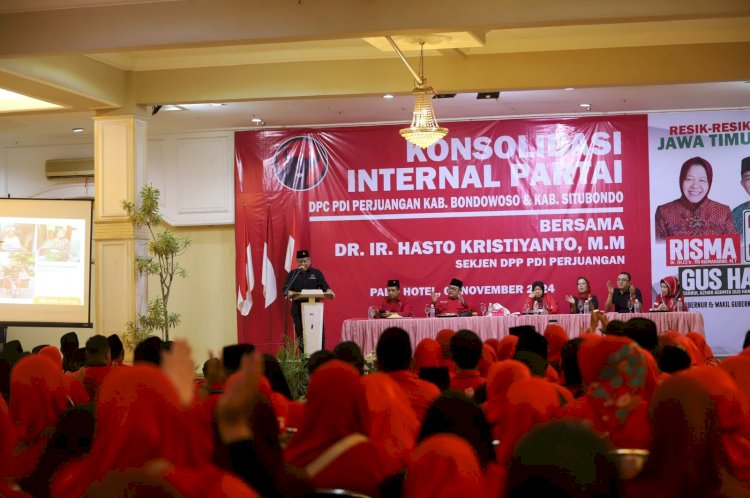 Sekjen PDI Perjuangan Hasto Kristiyanto di hadapan kader banteng di Bondowoso/Ist