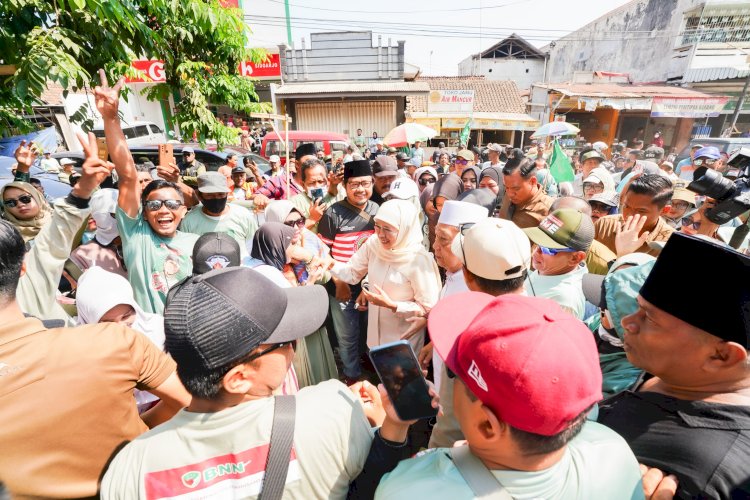Khofifah di Pasar Semampir Probolinggo/Ist