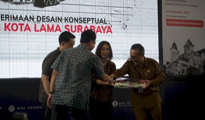 Pemkot Surabaya menerima desain pengembangan kawasan kota lama dari UK PACT/RMOLJatim