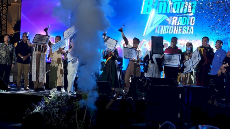 Para finalis Bintang Radio 