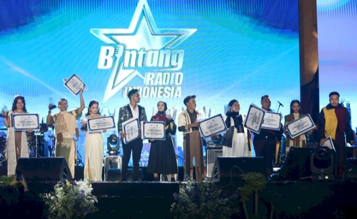 Grand Final Bintang Radio 2024 di Balai Kota Surabaya/RMOLJatim