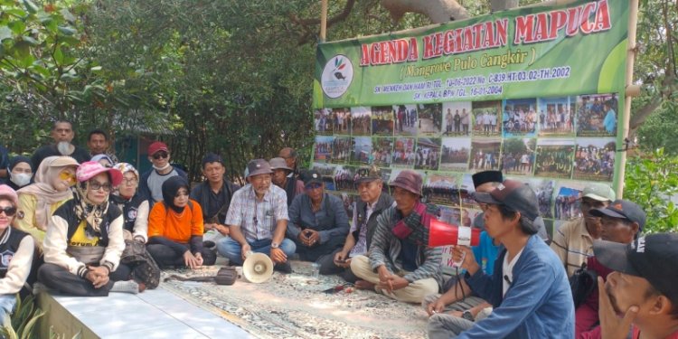 Puluhan anggota Forum Aksi mengunjungi area PIK 2 di Pantai Pulau Cangkir, Kecamatan Projo, Banten/Ist