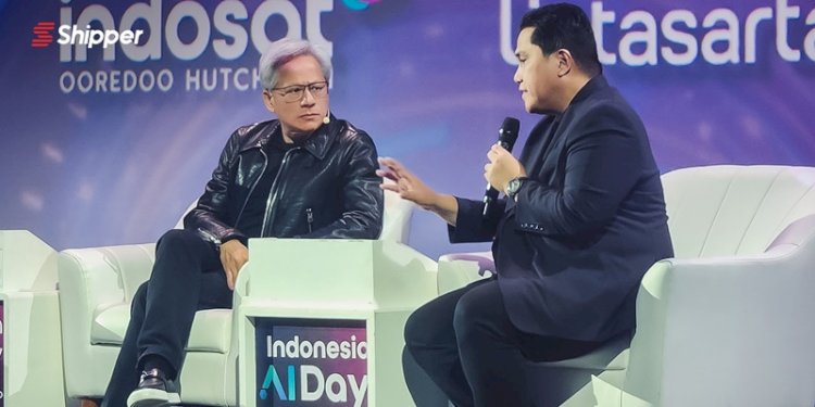 CEO NVIDIA Jensen Huang dan Menteri Badan Usaha Milik Negara (BUMN) Erick Thohir pada acara Indonesia AI Day 2024 di The Tribrata Hotel and Convention Center, Jakarta Selatan, Kamis (14/11)/Ist