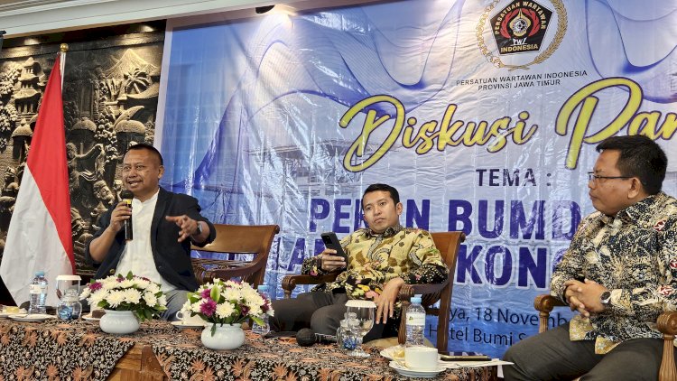 Diskusi PWI bertema “Peran BUMD Migas terhadap perekonomian Jatim” di Surabaya, Senin (18/11)/Ist