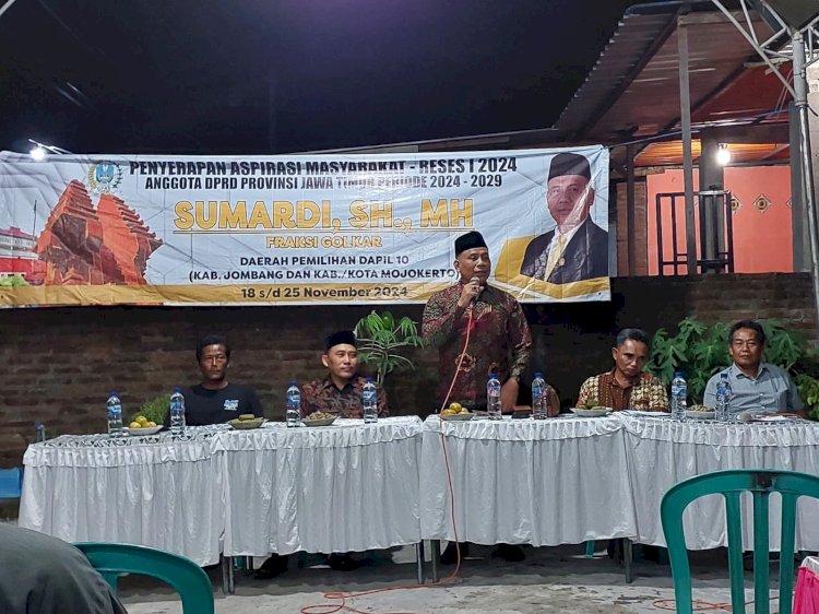 Anggota komisi A DPRD Jatim Sumardi saat reses di desa Bawangan, kecamatan Ploso, kabupaten Jombang/RMOLJatim