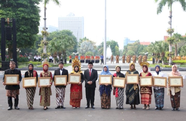 Penerima penghargaan Satyalancana Karya Satya/ist