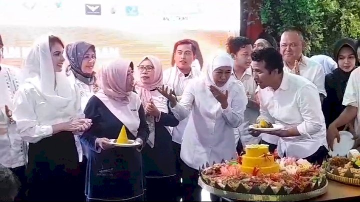 Pasangan Khofifah-Emil 