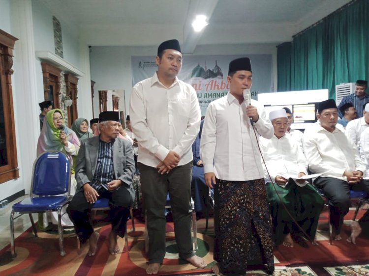 Paslon Mubarok dan tim pemenangan saat deklarasi kemenangan/ist