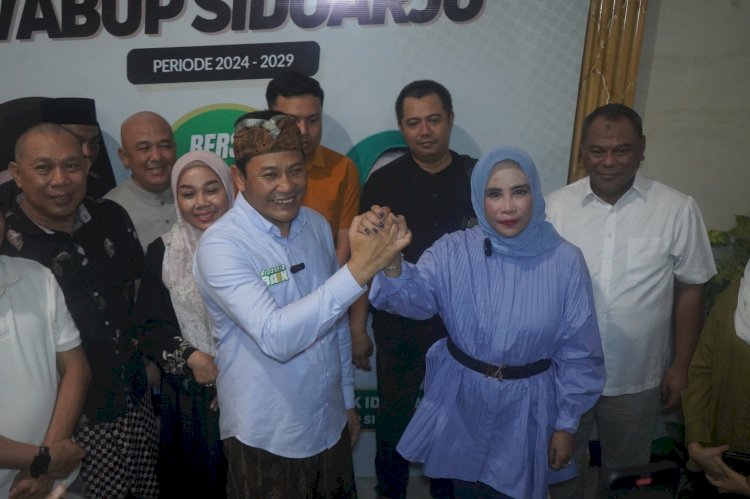 Subandi-Mimik bersama para pendukungnya/ist