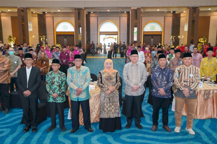 Khofifah di Milad Masjid Nasional Al Akbar Surabaya