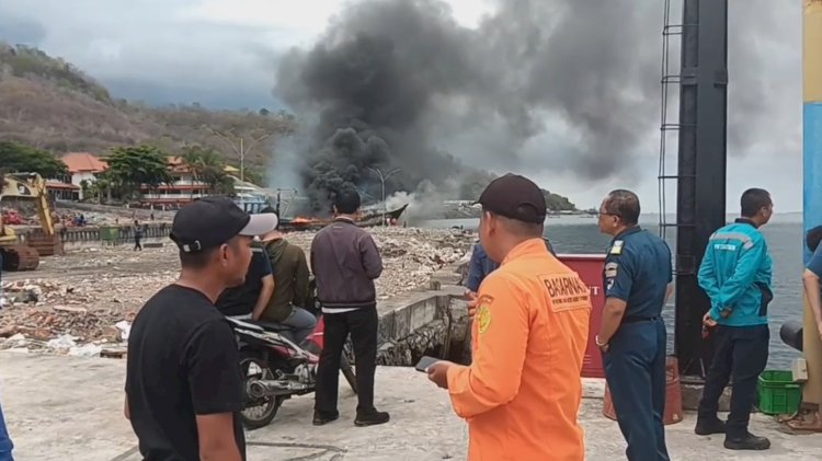 Kebakaran kapal di Banyuwangi 