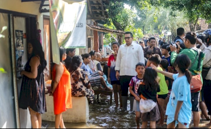 Pj Wali Kota Mojokerto, Moh Ali Kuncorodi lokasi banjir di Kelurahan Mentikan, Kecamatan Prajurit Kulon/ist