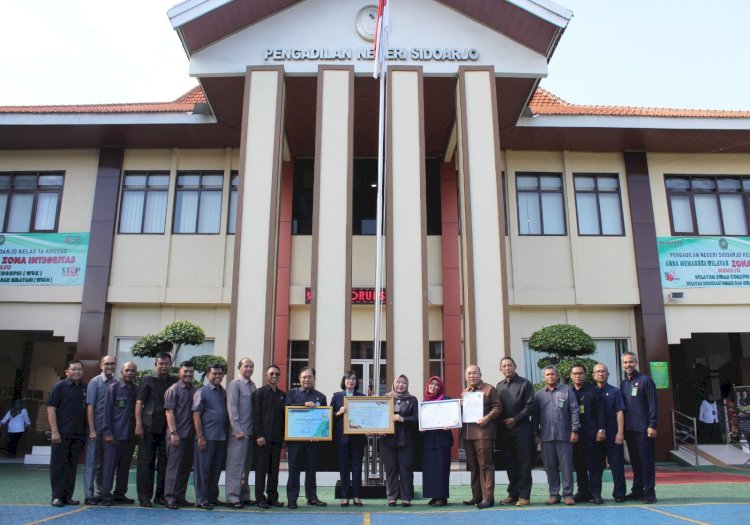 PN Sidoarjo raih penghargaan dalam integritas pelayanan 