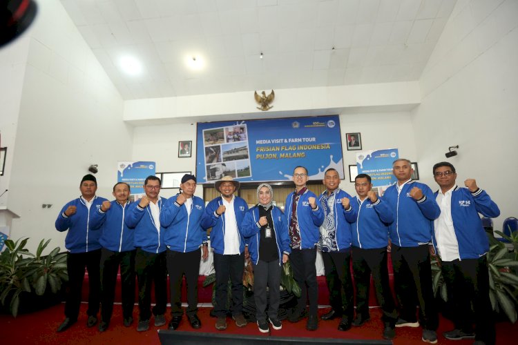 Teks foto: Pendirian Milk Collection Center (MCC)/ist