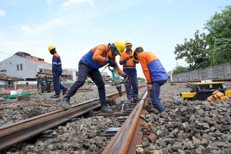 Perawatan jalur kereta api 