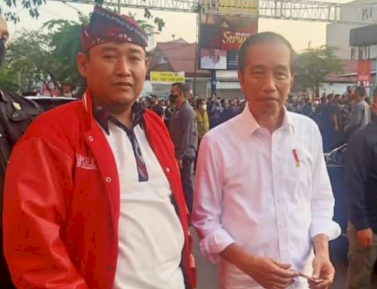 Ahmad Badruttamam bersama Jokowi/Ist