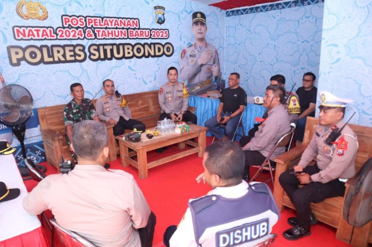 Kapolres Situbondo AKBP Rezi Dharmawan, mengecek kesiapan pos pengamanan dan pos pelayanan Nataru di jalur Pantura/Ist