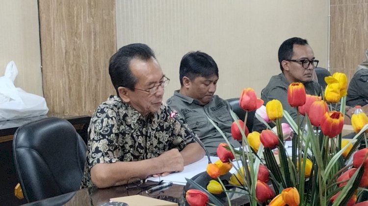 Dirut Hotel Java Lotus, Didiek Edhie di ruang komisi C DPRD kabupaten Jember/RMOLJatim