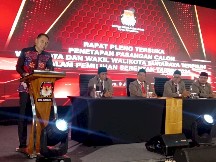 Walikota Surabaya terpilih Eri Cahyadi saat pidato di acara rapat pleno Surabaya 